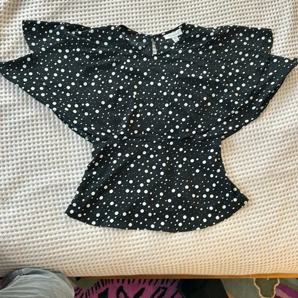 Chic Black and White Polka Dot Ruffle Top - Picture 6 of 10